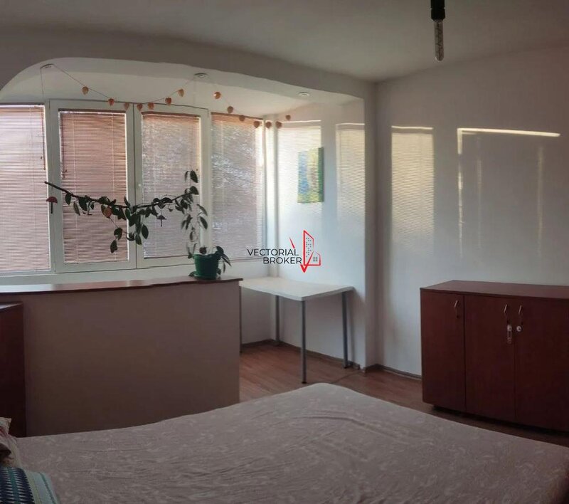 Titan I.O.R Strand Cara Apartament 3 camere